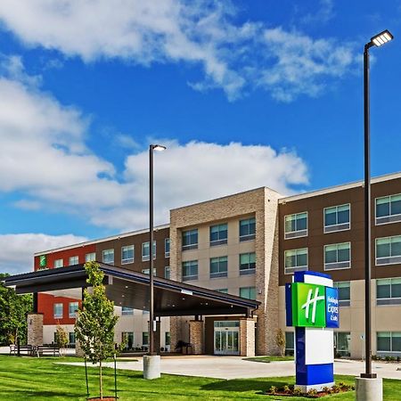 Holiday Inn Express & Suites - Parsons By Ihg 外观 照片