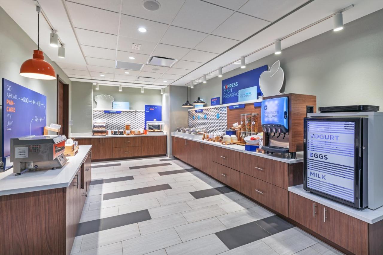 Holiday Inn Express & Suites - Parsons By Ihg 外观 照片