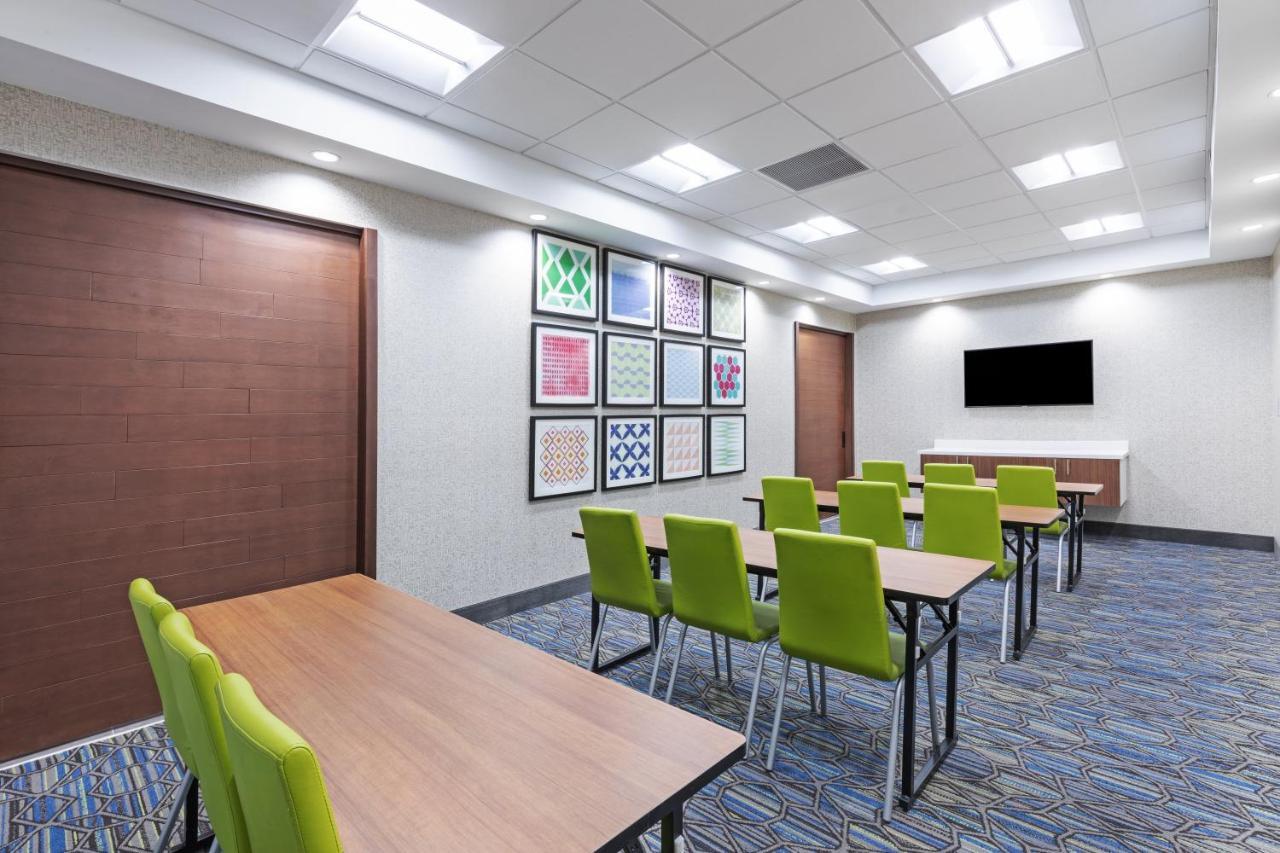 Holiday Inn Express & Suites - Parsons By Ihg 外观 照片